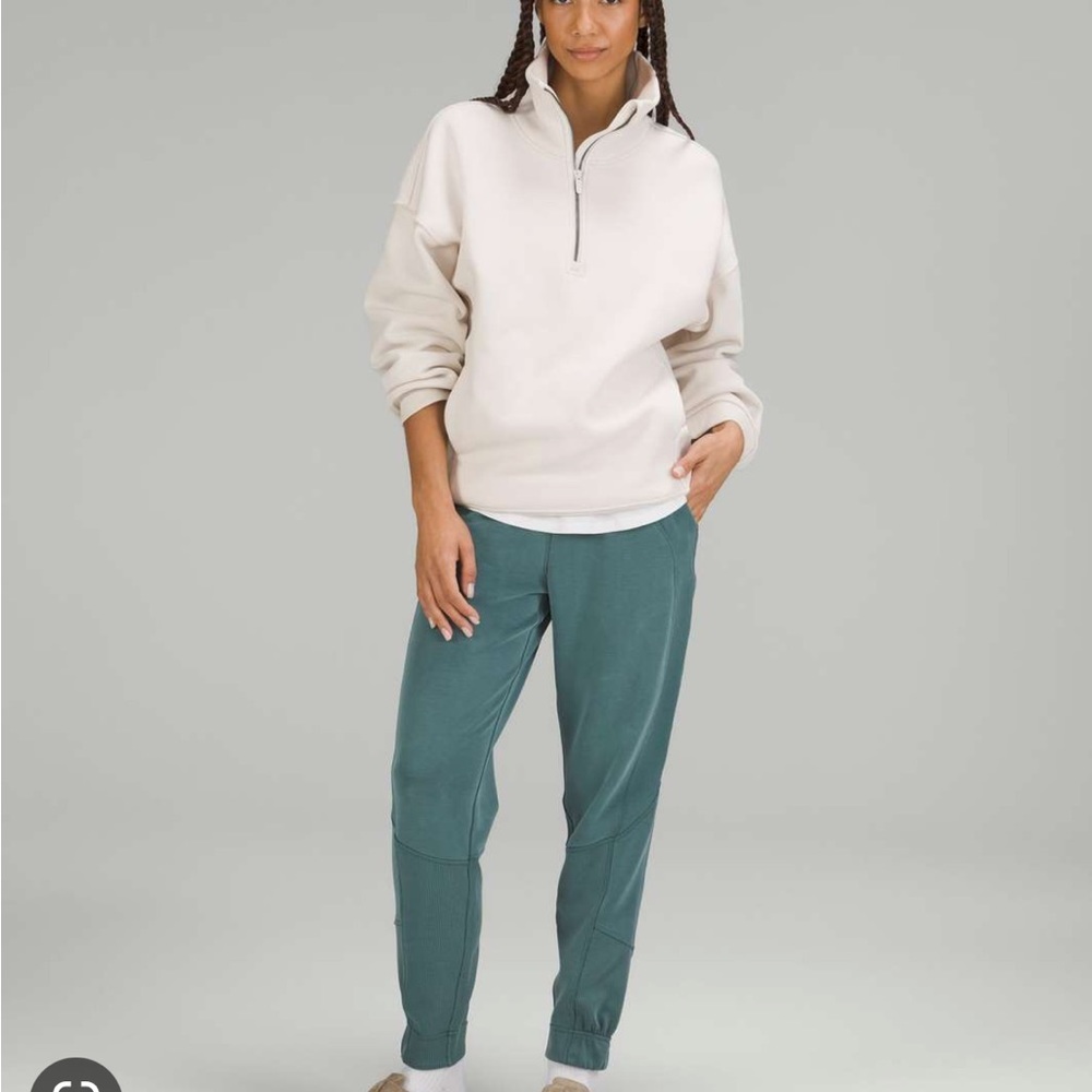 New with Tags Lululemon Brushed Softstreme Ribbed HR Joggers